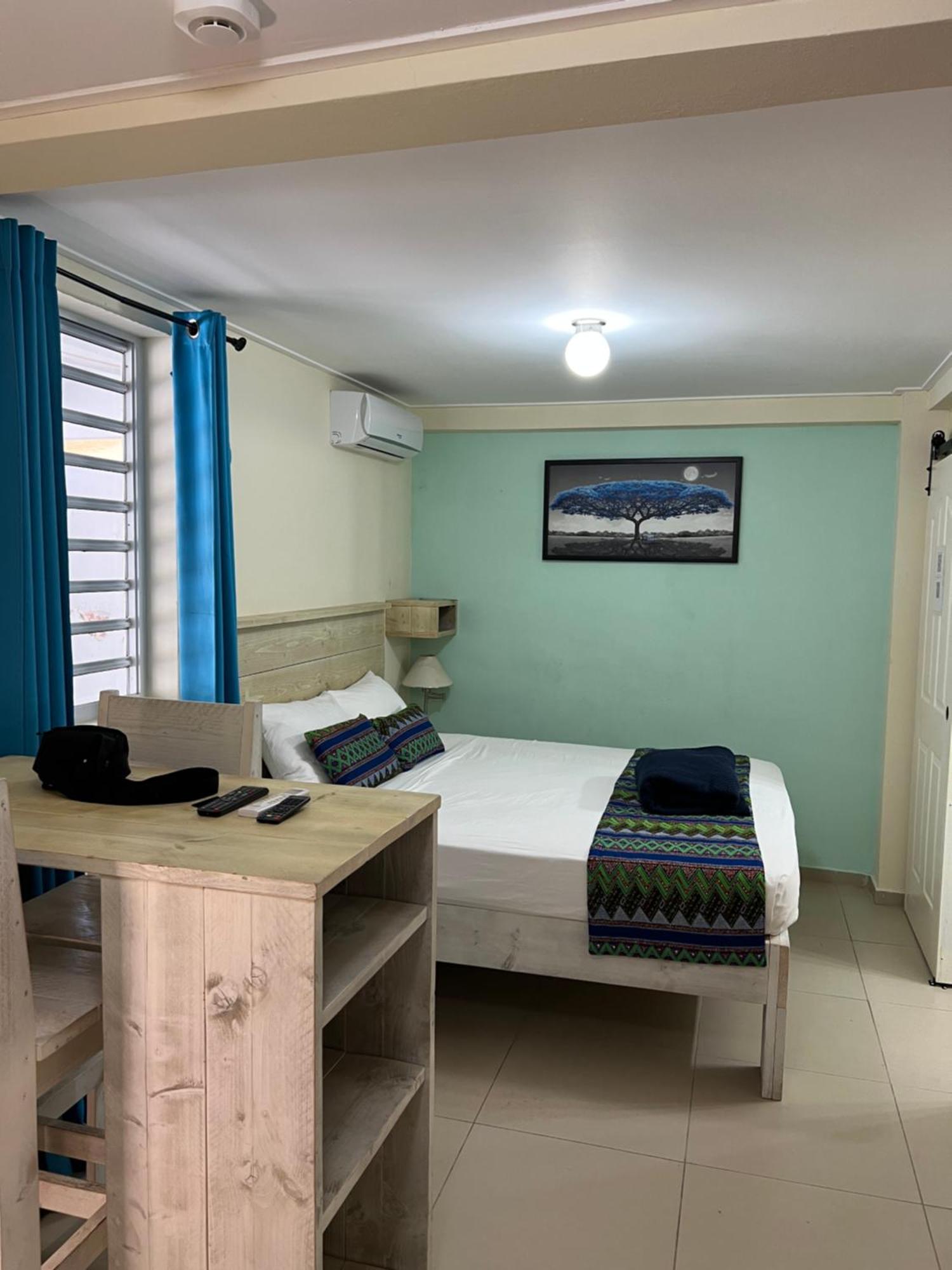 Mustique Suites Curacao Willemstad Exterior foto